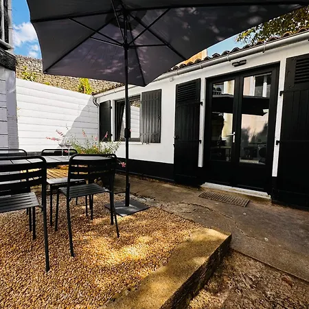Le Petit Re, Hypercentre, Garage Prive, Terrasse Apartment