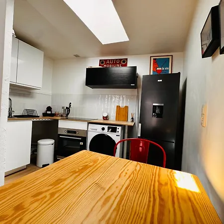 Apartment Le Petit Re, Hypercentre, Garage Prive, Terrasse *