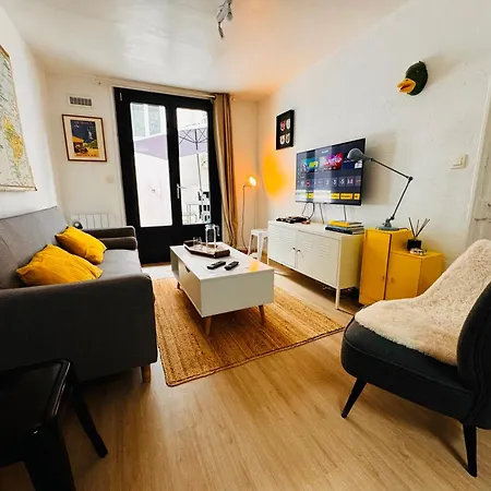 Le Petit Re, Hypercentre, Garage Prive, Terrasse Apartment