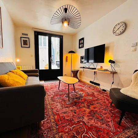 Le Petit Re, Hypercentre, Garage Prive, Terrasse Apartment